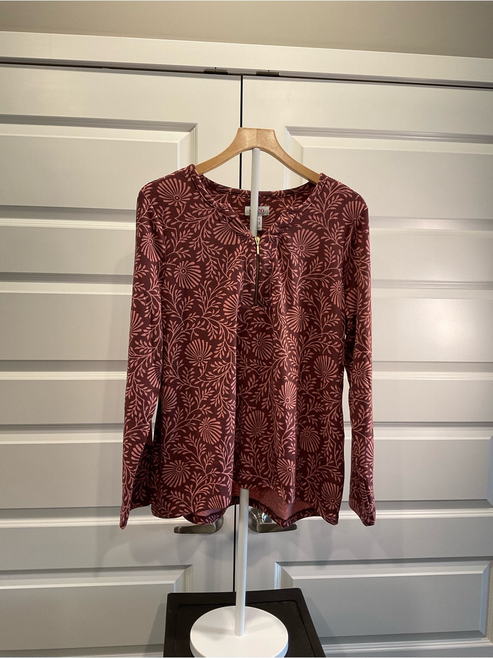 Long-Sleeve Floral Henley Tee in Dusty Rose
